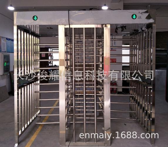 旋動未來 單旋門與旋轉門的全面解讀與品牌選型指南